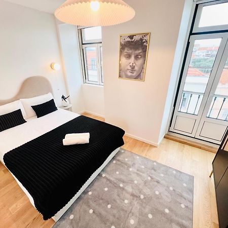 Lisbon Pink House II Beautiful 2 Bedroom Flat In City Center ภายนอก รูปภาพ