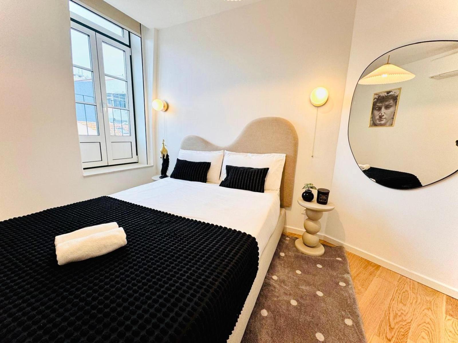 Lisbon Pink House II Beautiful 2 Bedroom Flat In City Center ภายนอก รูปภาพ