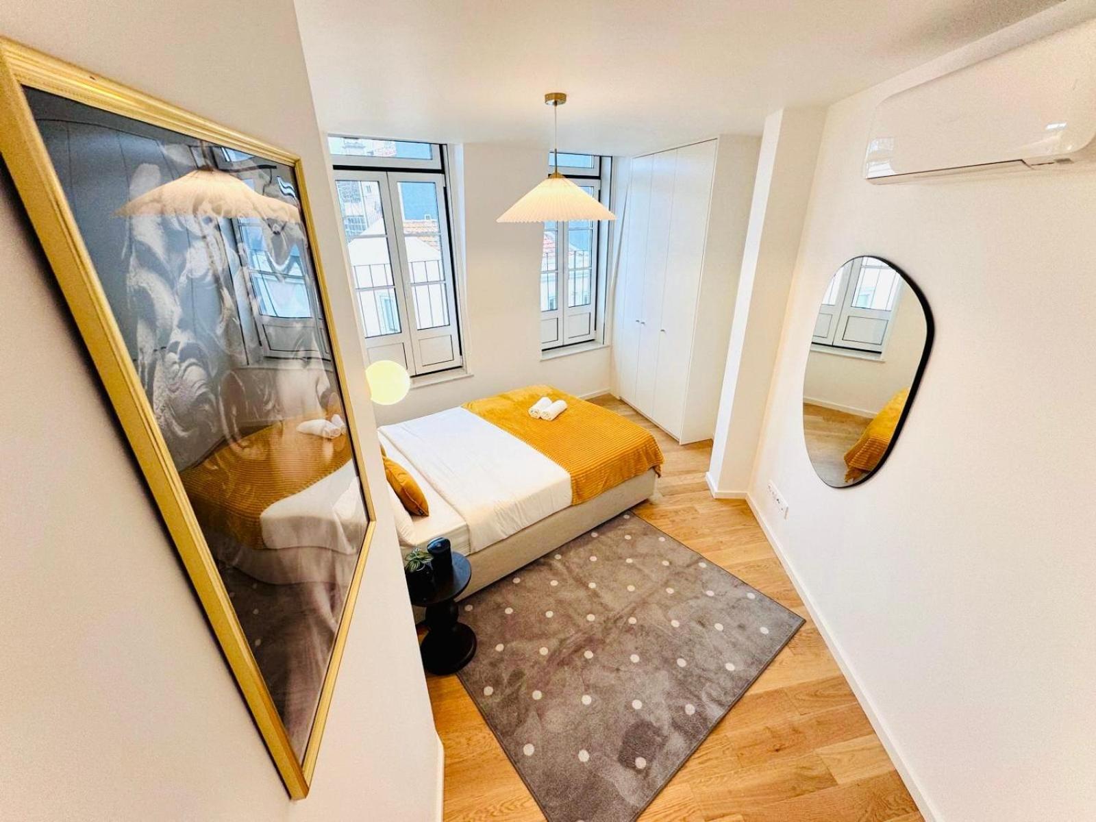 Lisbon Pink House II Beautiful 2 Bedroom Flat In City Center ภายนอก รูปภาพ