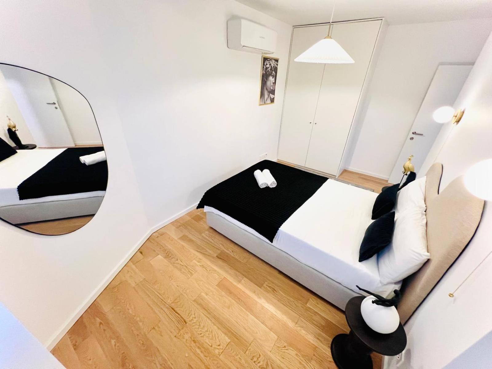 Lisbon Pink House II Beautiful 2 Bedroom Flat In City Center ภายนอก รูปภาพ