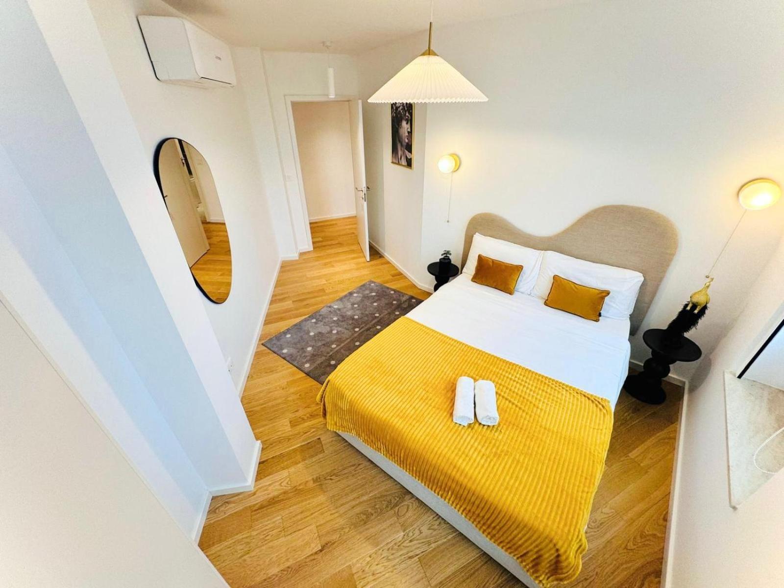 Lisbon Pink House II Beautiful 2 Bedroom Flat In City Center ภายนอก รูปภาพ
