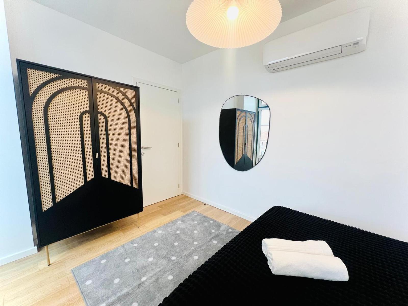 Lisbon Pink House II Beautiful 2 Bedroom Flat In City Center ภายนอก รูปภาพ