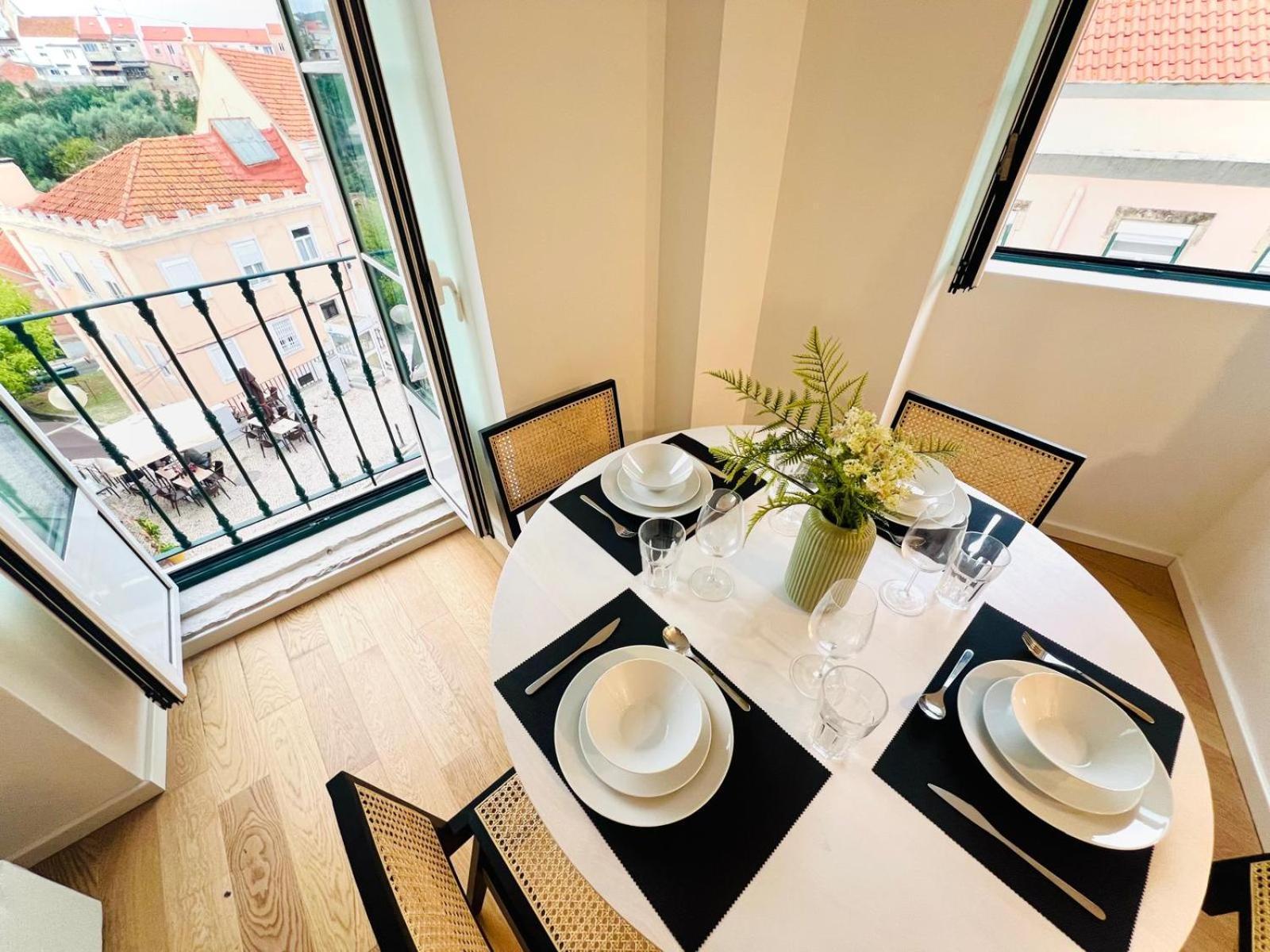 Lisbon Pink House II Beautiful 2 Bedroom Flat In City Center ภายนอก รูปภาพ